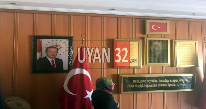 Isparta’da Cumhurbaşkanı Erdoğan Portresi Krizi