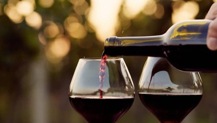 Tiryakisine Üzücü Gelişme! Şarap Fiyatlarına Zam Geliyor…